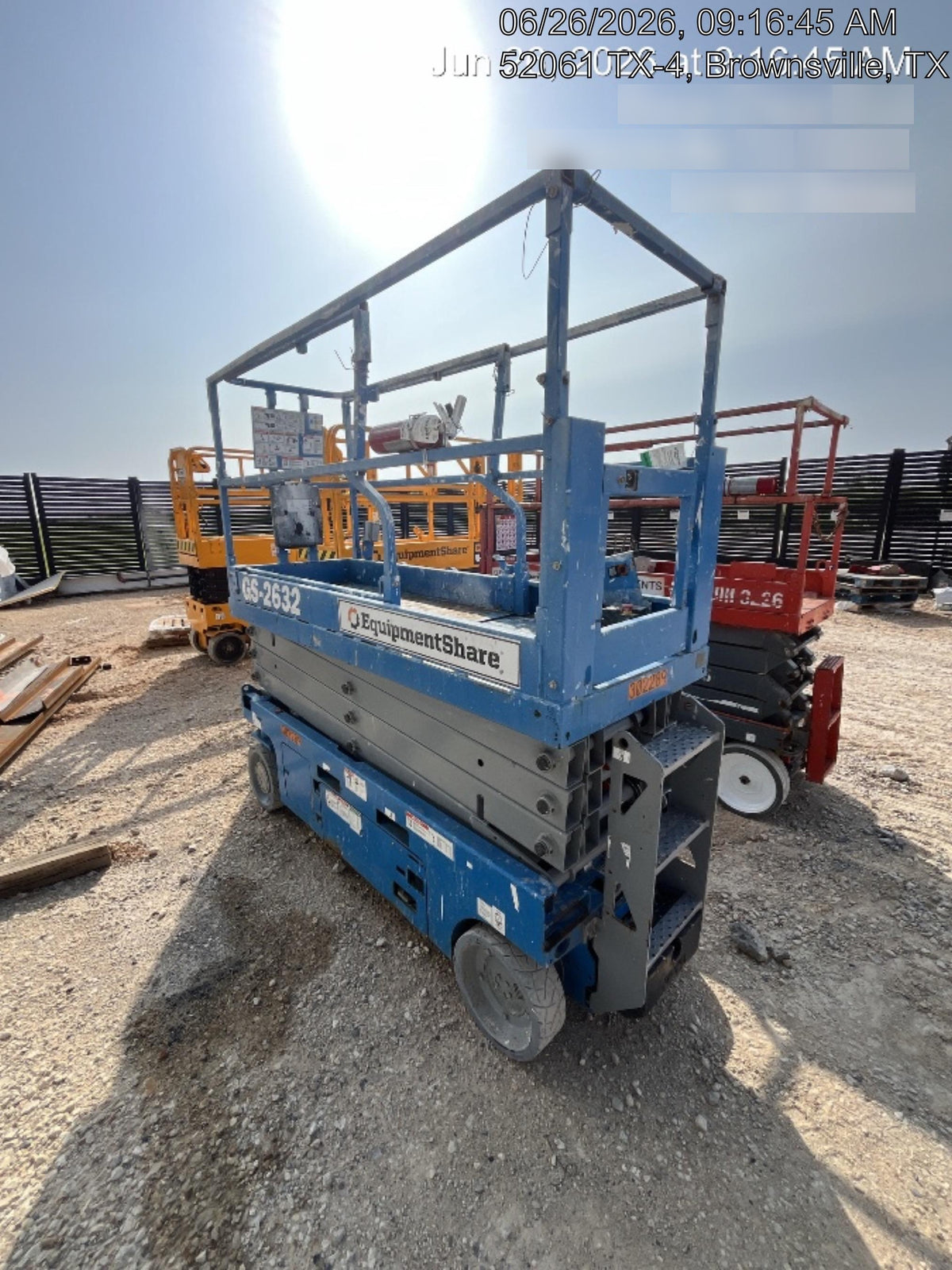 2023 GENIE GS-2632
