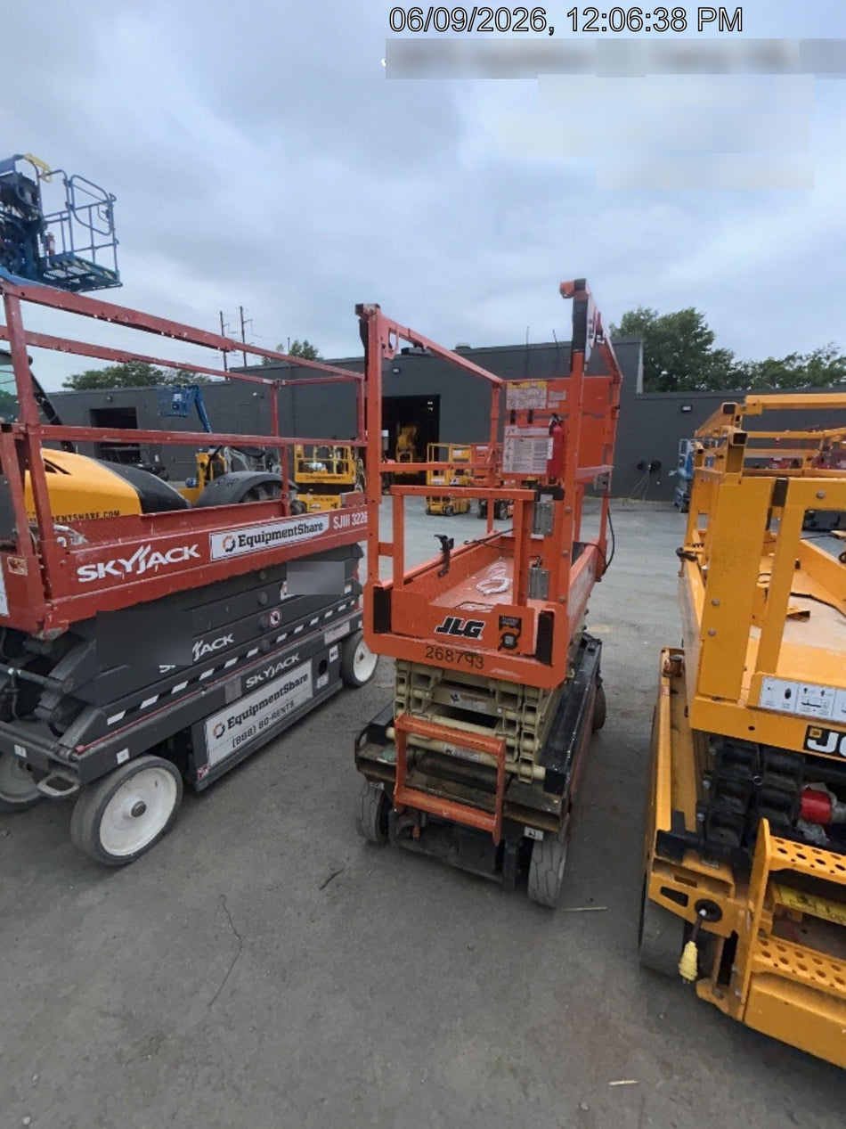 2022 JLG ES1932