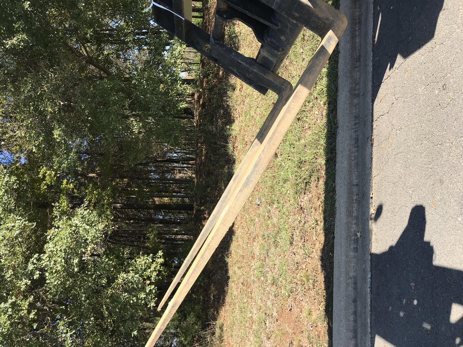 2019 Genie GTH-1056 Canopy, Solid RT Tires, LED Work Lights, Beacon 60" QA Carriage, 60" Forks