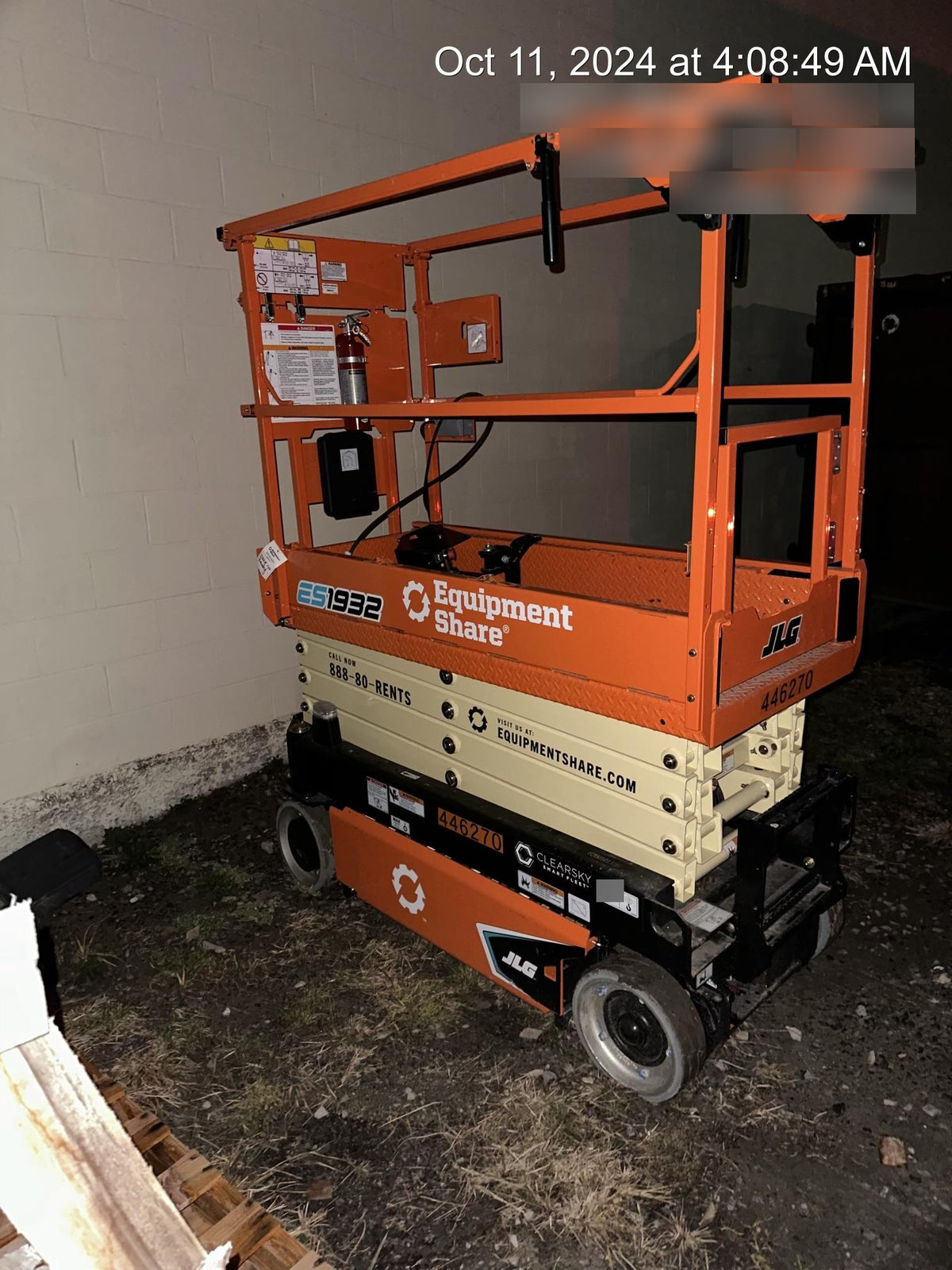 2024 JLG ES1932
