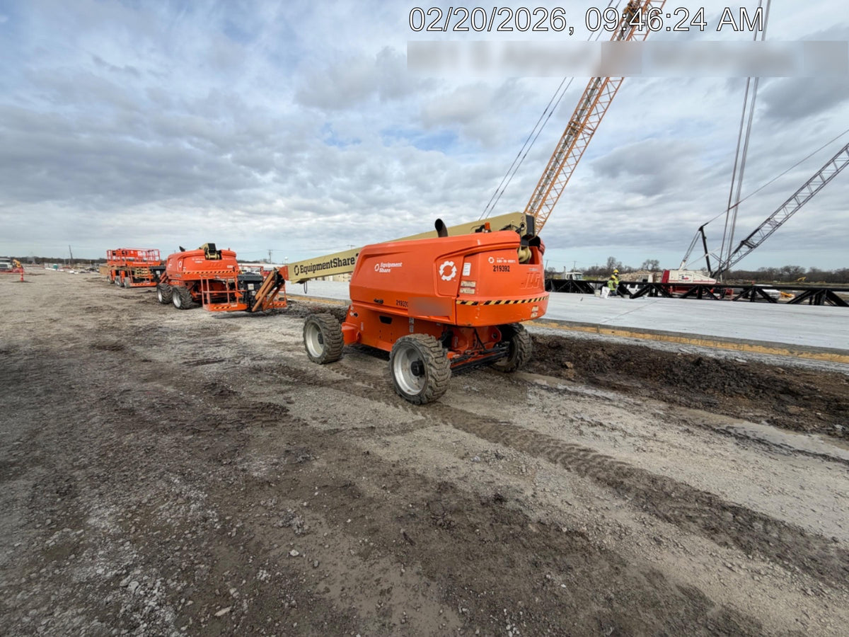 2022 JLG 660SJ