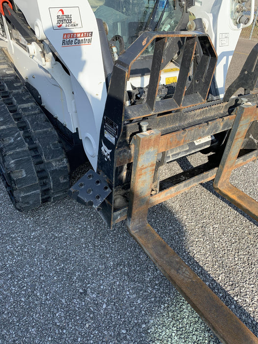 2020 EMKAY 48" Pallet Forks - Emkay