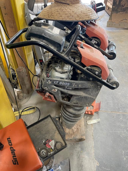 2024 HUSQVARNA LT6005