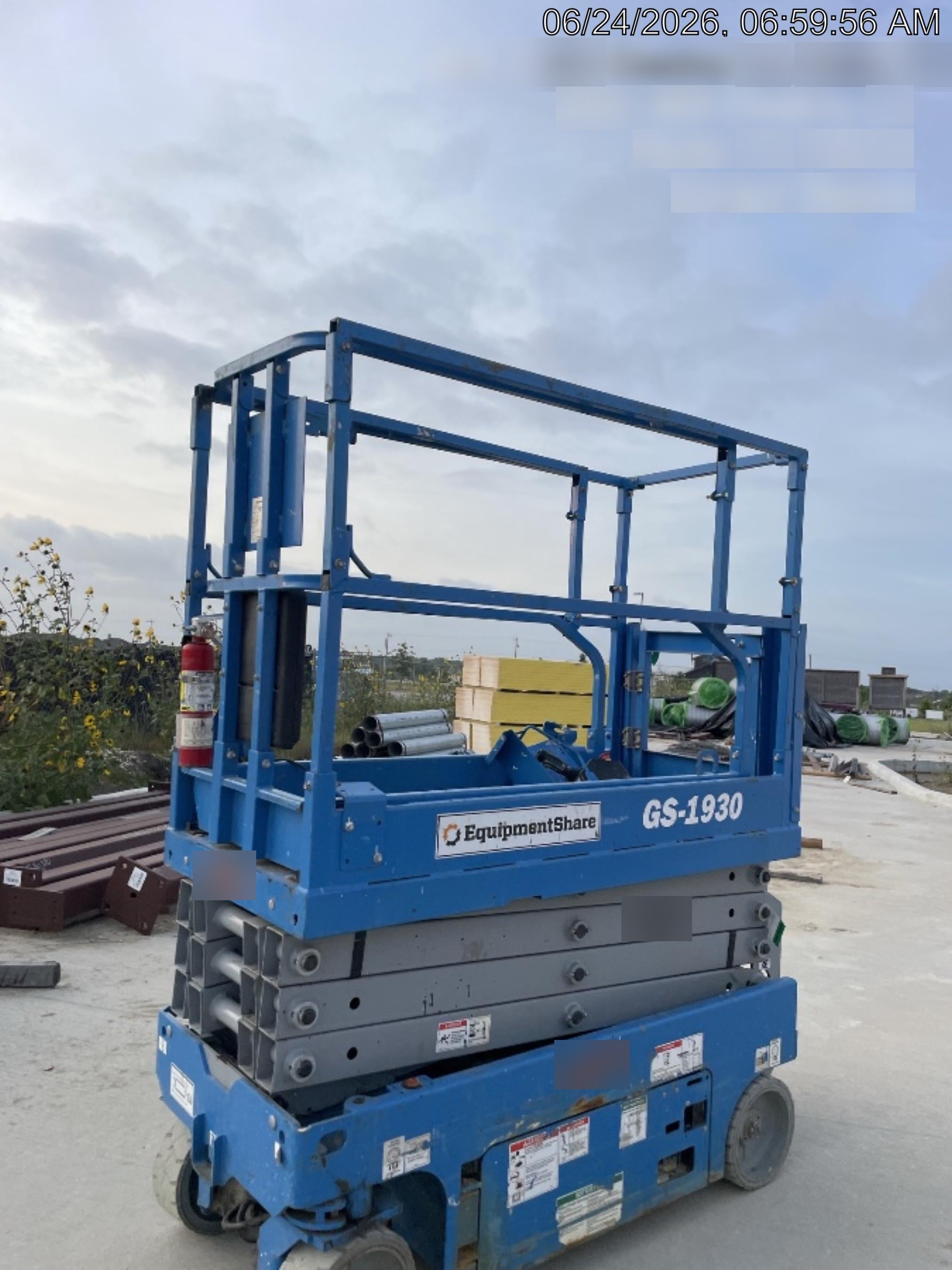 2020 Genie GS-1930 Solid Non Marking Tires, Beacon, Folding rails with half height swing gate