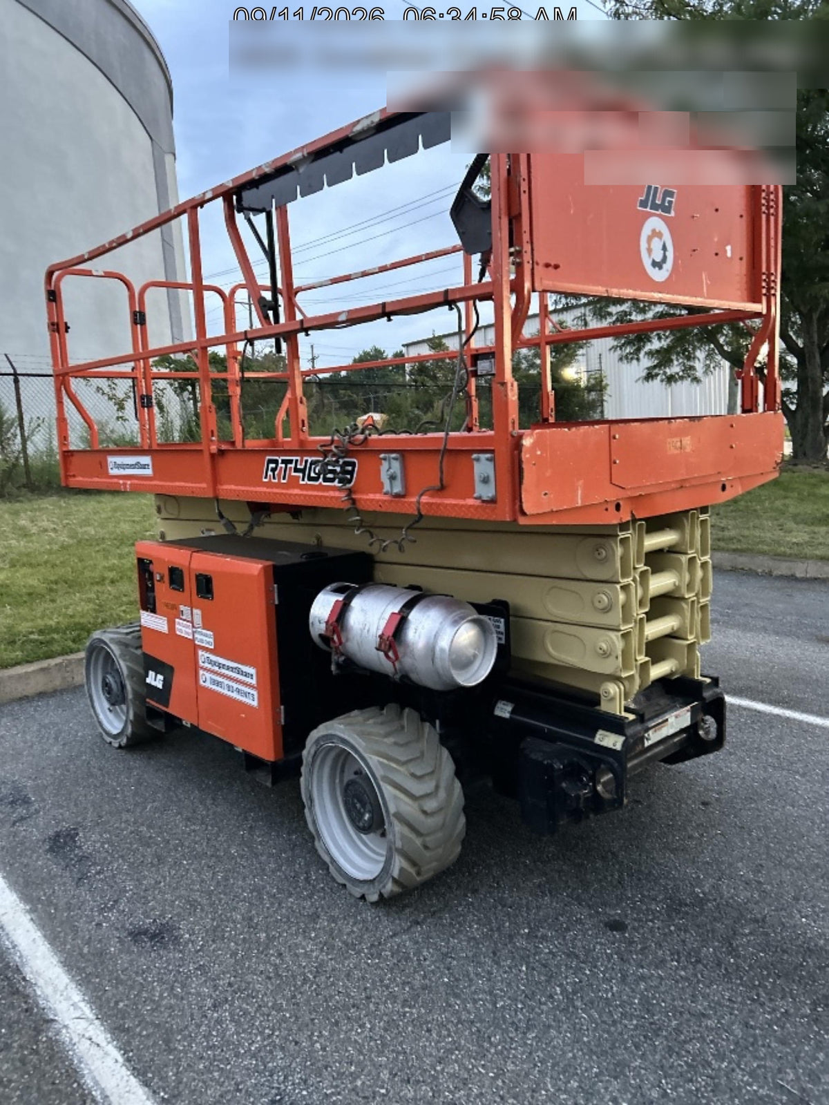 2021 JLG RT4069