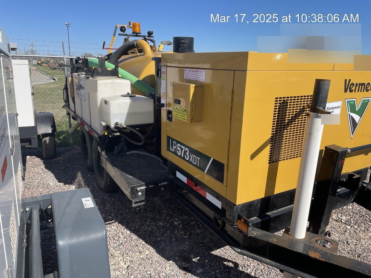 2023 Vac-Tron LP573XDT T4 Koehler Diesel Engine, 500 Gallon Debris Tank, x2 100 Gallon Water Tanks