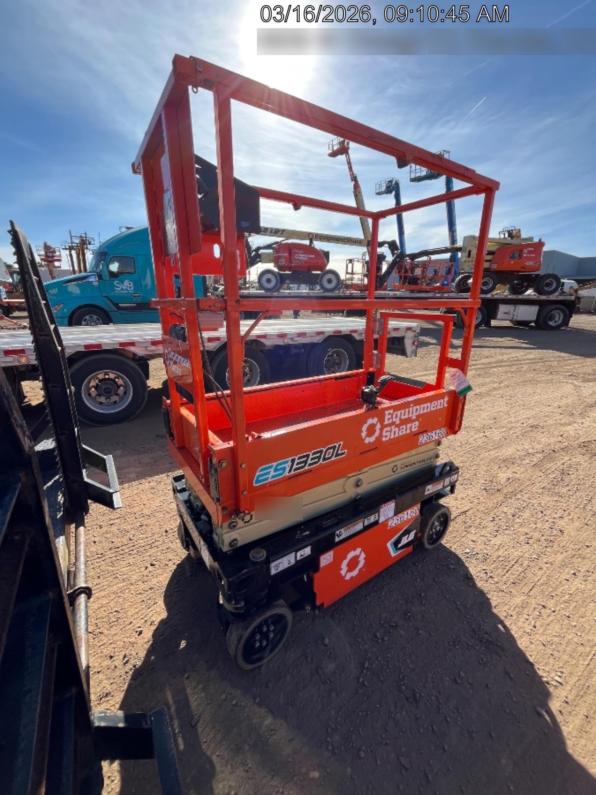 2022 JLG ES1330L