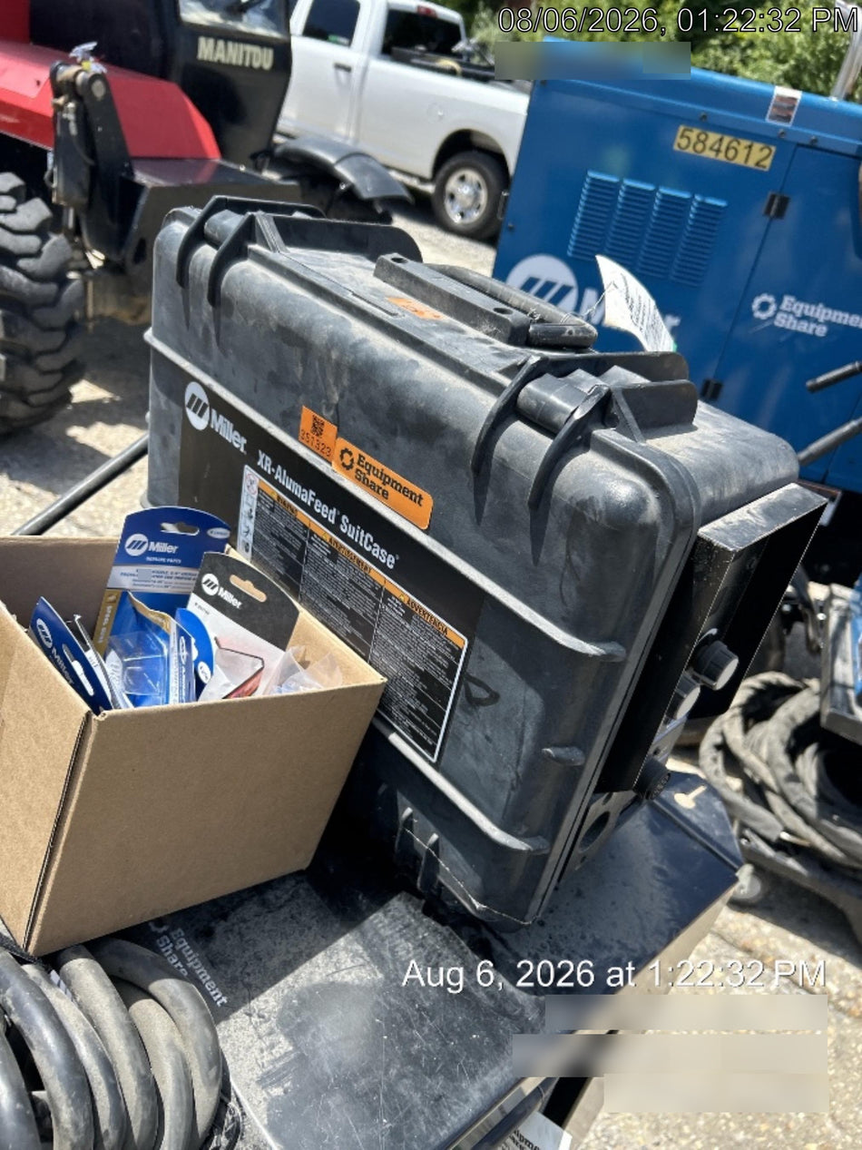 2023 MILLER ELECTRIC XR-AlumaFeed