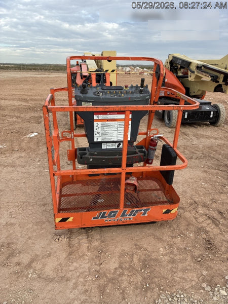 2021 JLG E400AJP Narrow