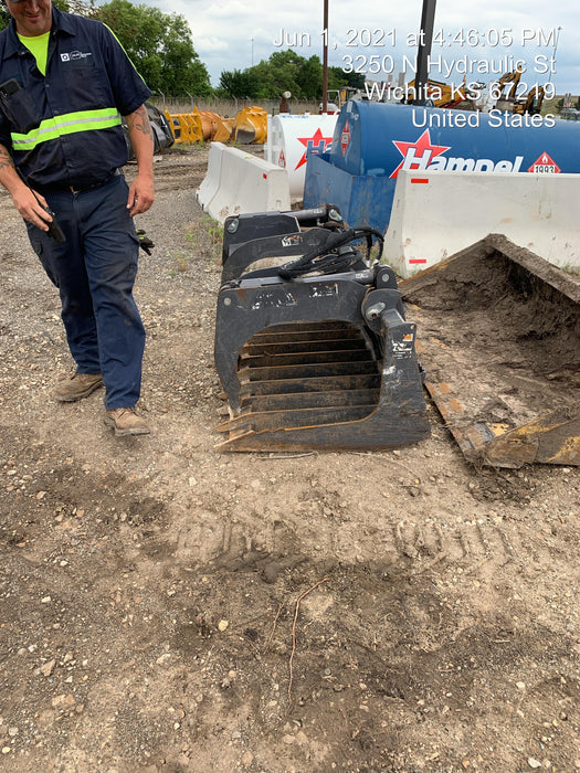 2015 CASE Grapple Bucket Skid Steer - Case
