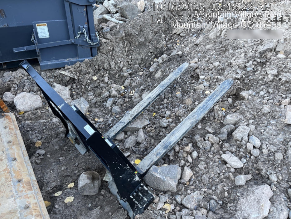 2022 PALADIN 48" Pallet Forks - Paladin