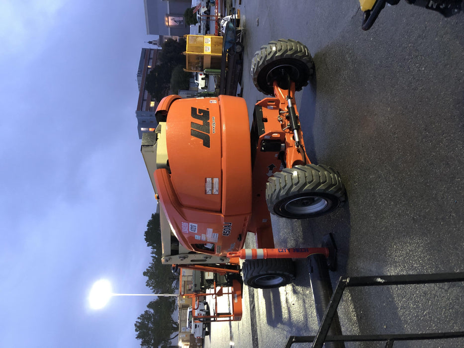 2019 JLG 450AJ