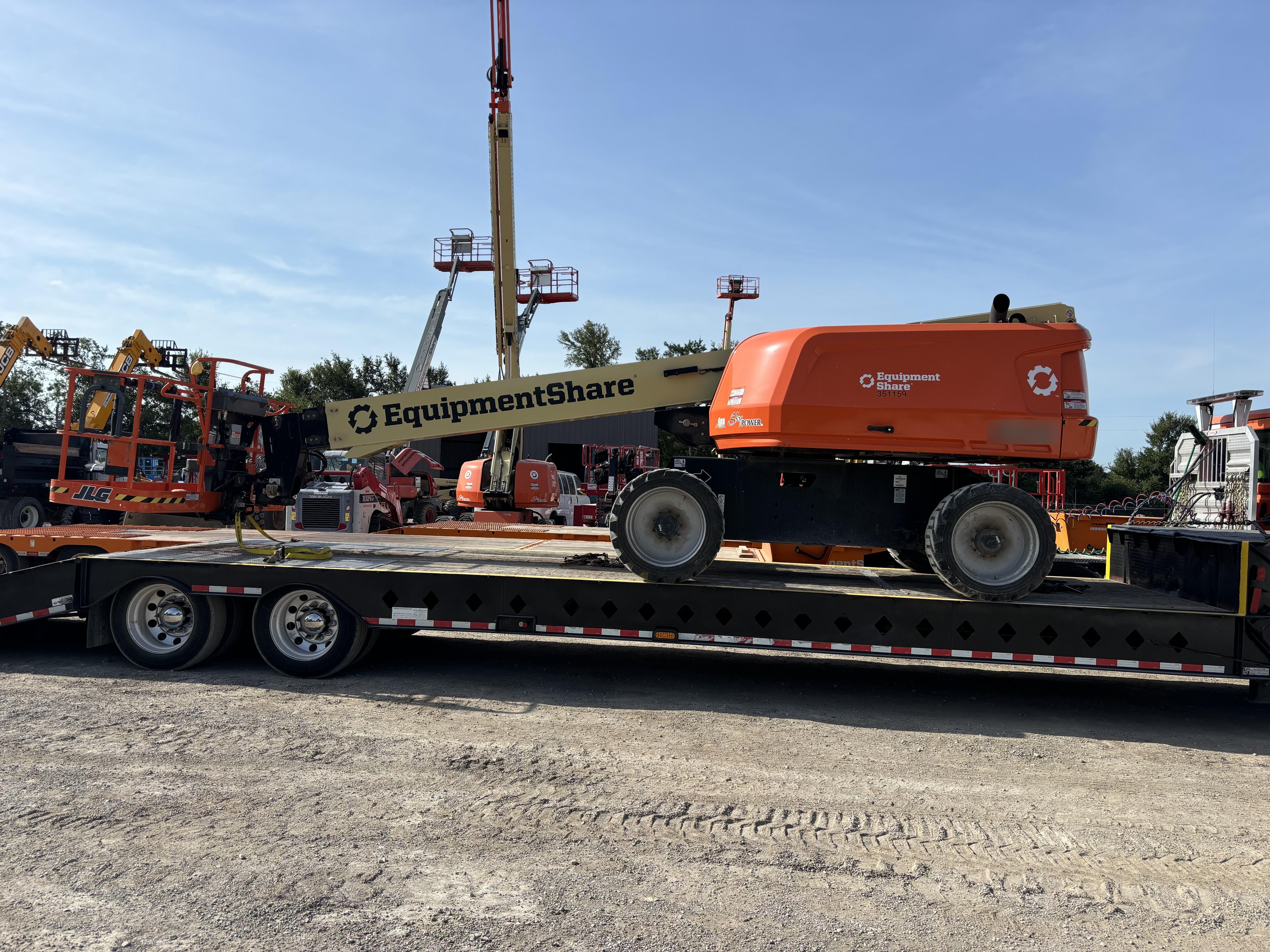 2023 JLG 600S