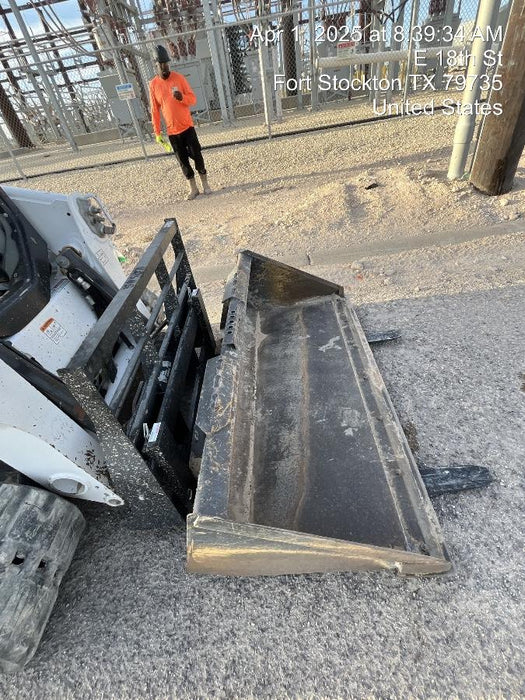 2025 ARROW MATERIAL HANDLING 48" Pallet Forks - Arrow