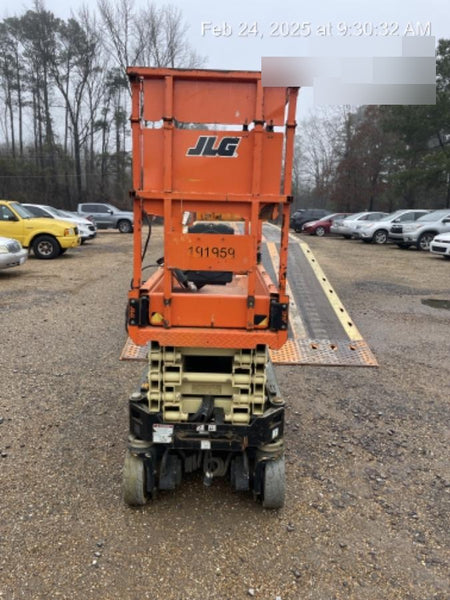 2021 JLG ES1932
