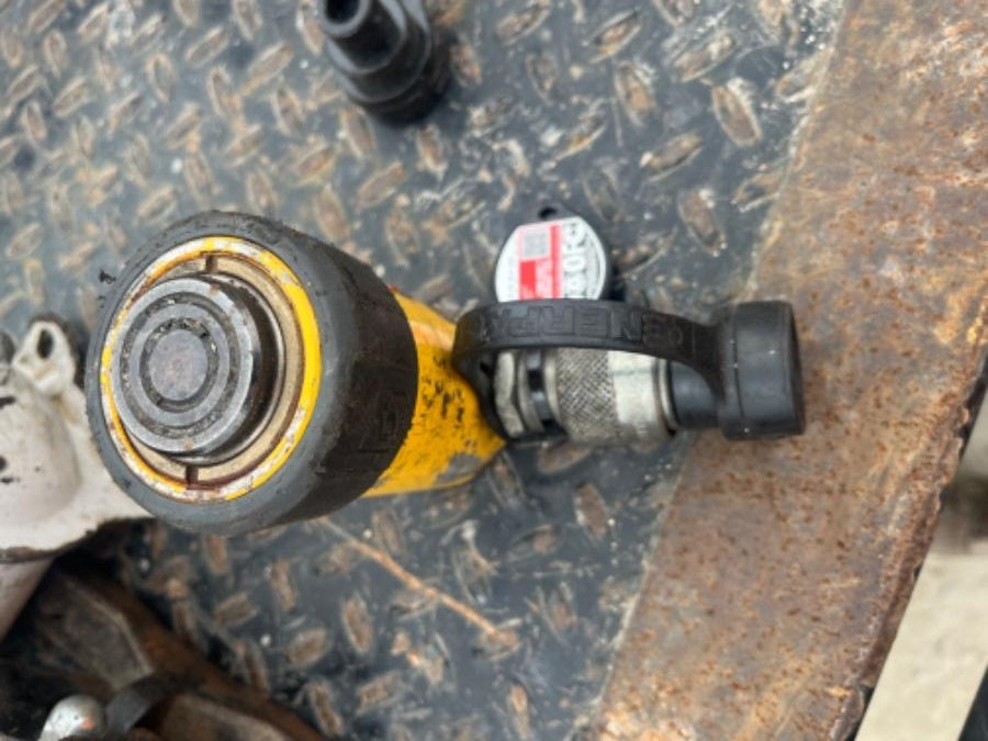 2021 ENERPAC RC102