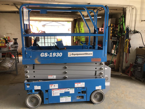 2020 Genie GS-1930 Solid Non Marking Tires, Beacon, Folding rails with half height swing gate