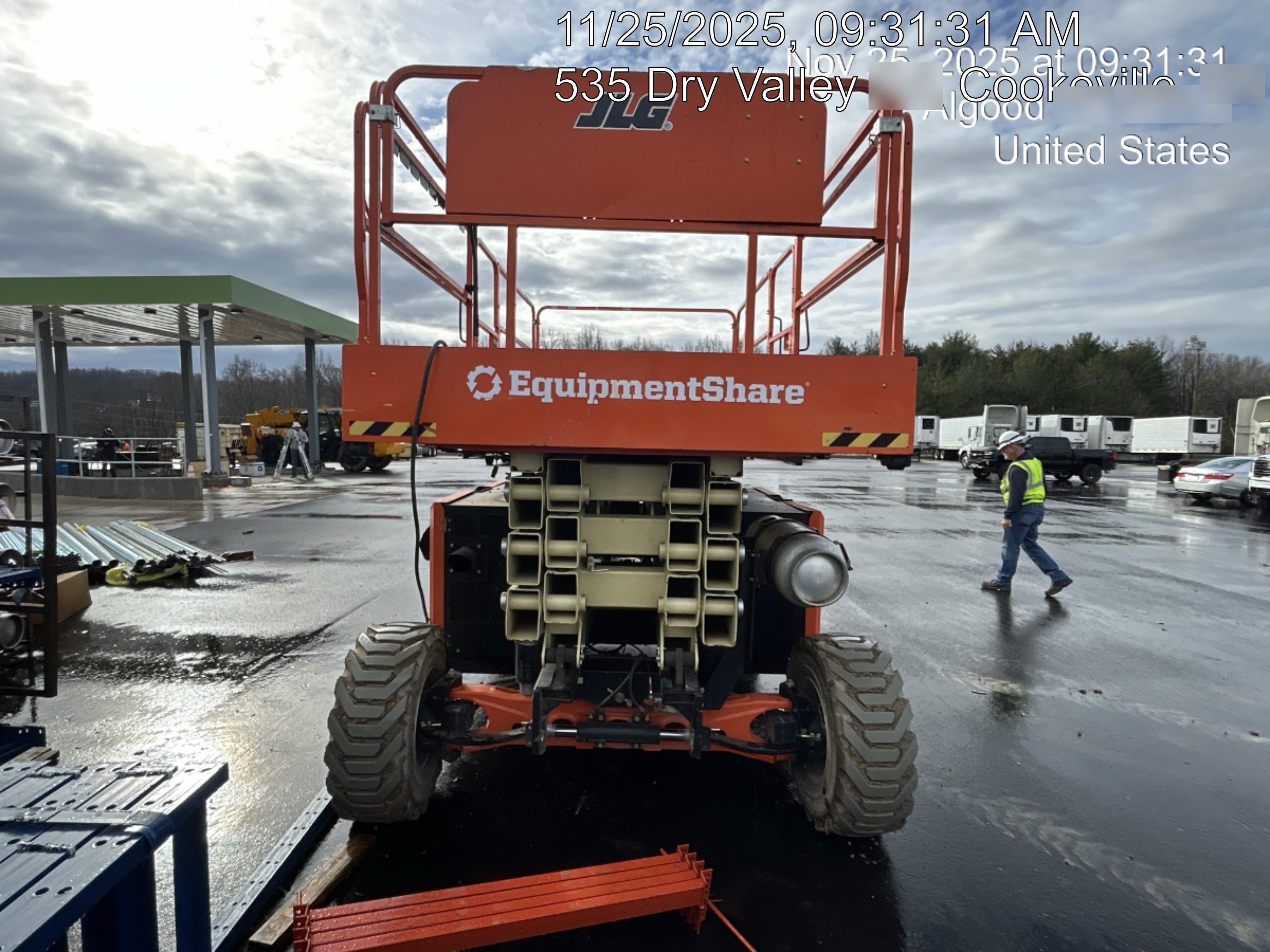 2023 JLG RT4394