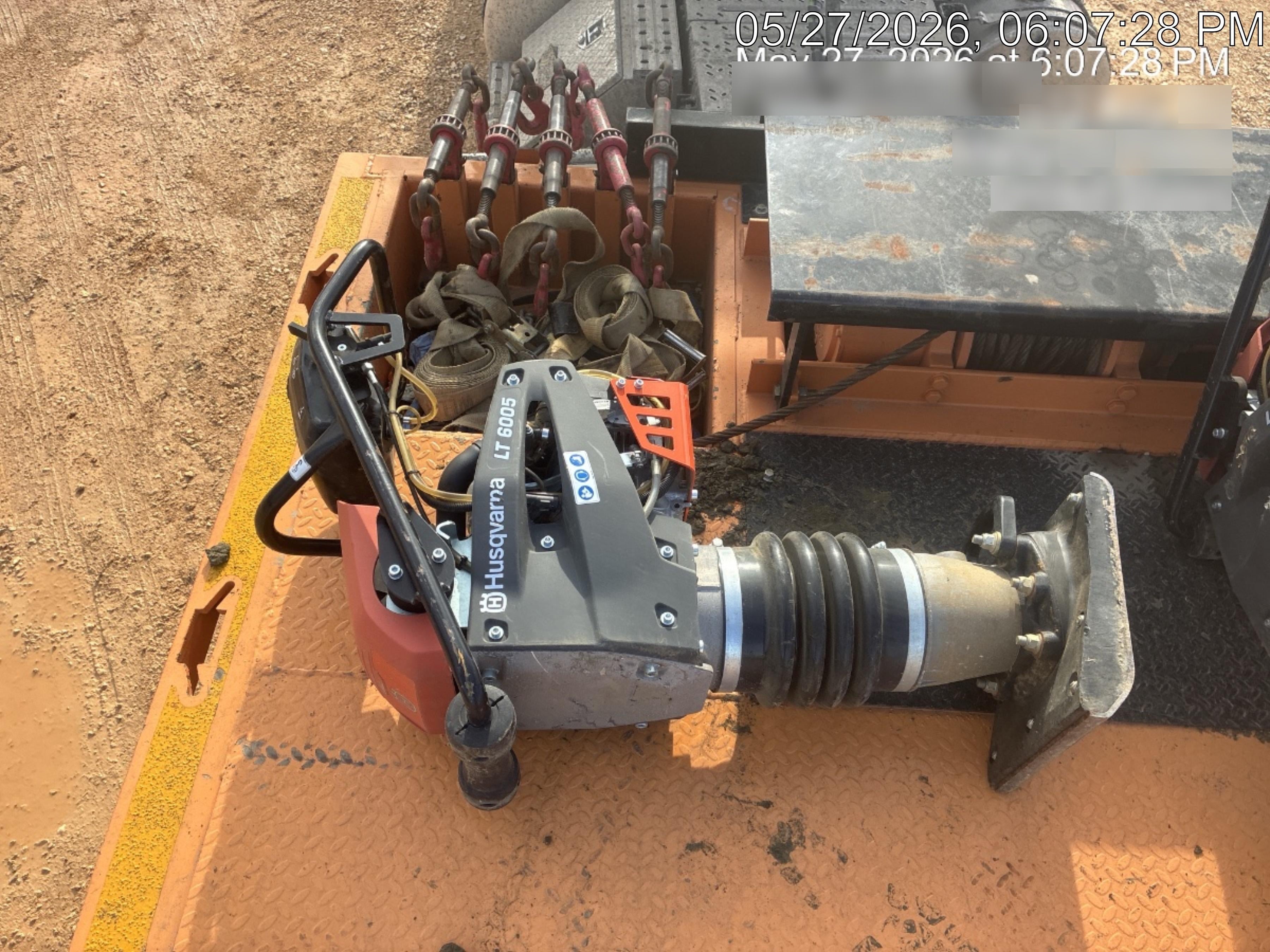 2024 HUSQVARNA LT6005