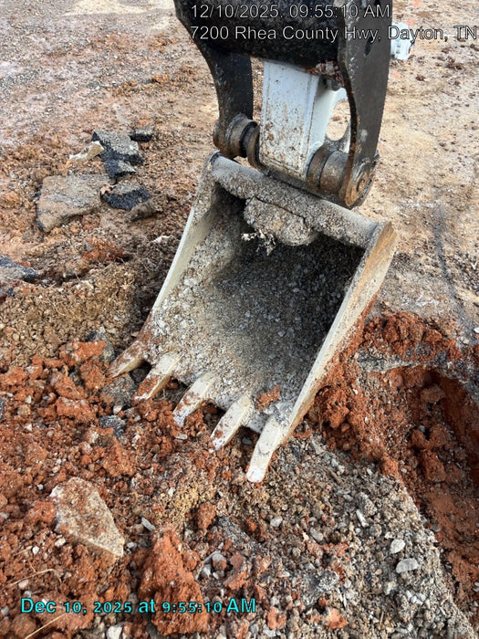 2025 TAKEUCHI 24" Bucket Takeuchi