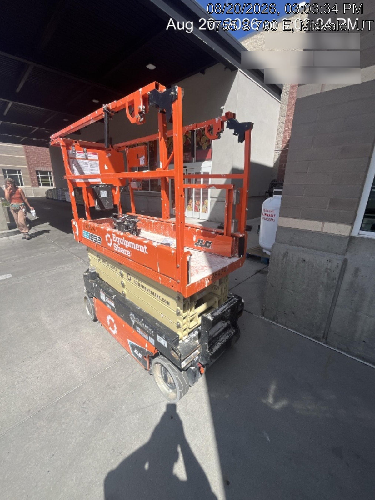 2024 JLG ES1932