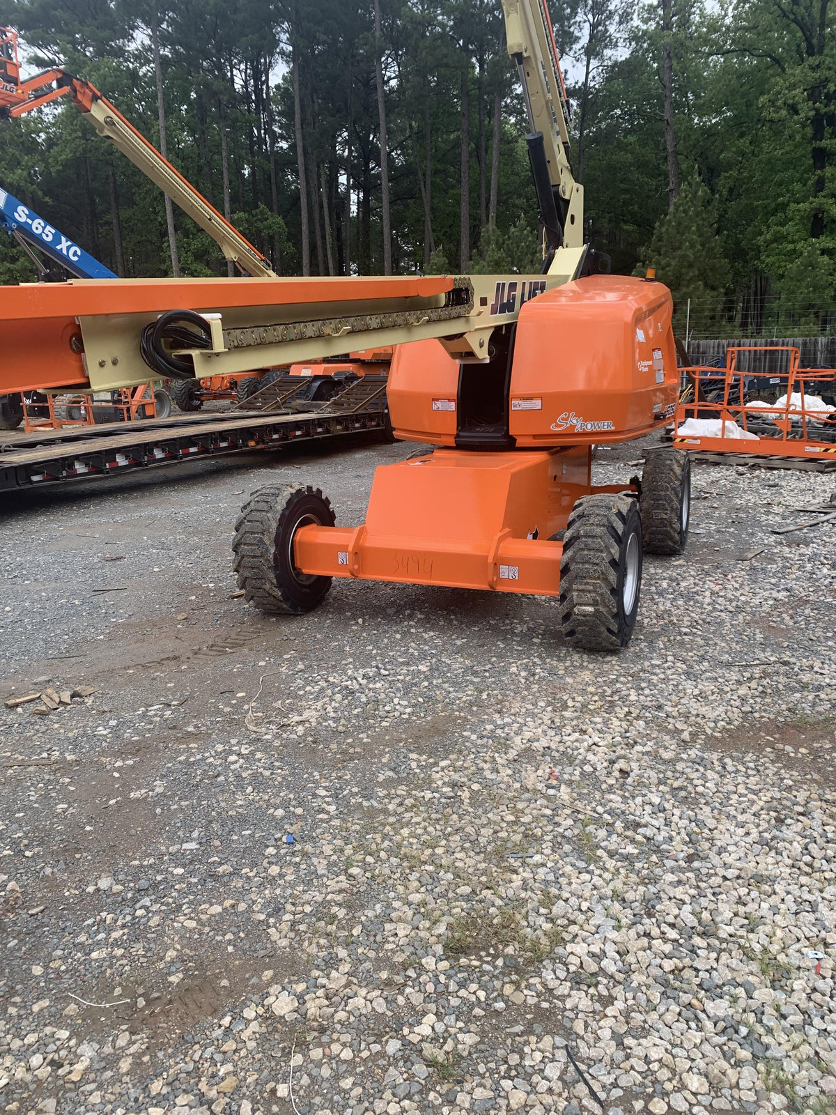2023 JLG 460SJ