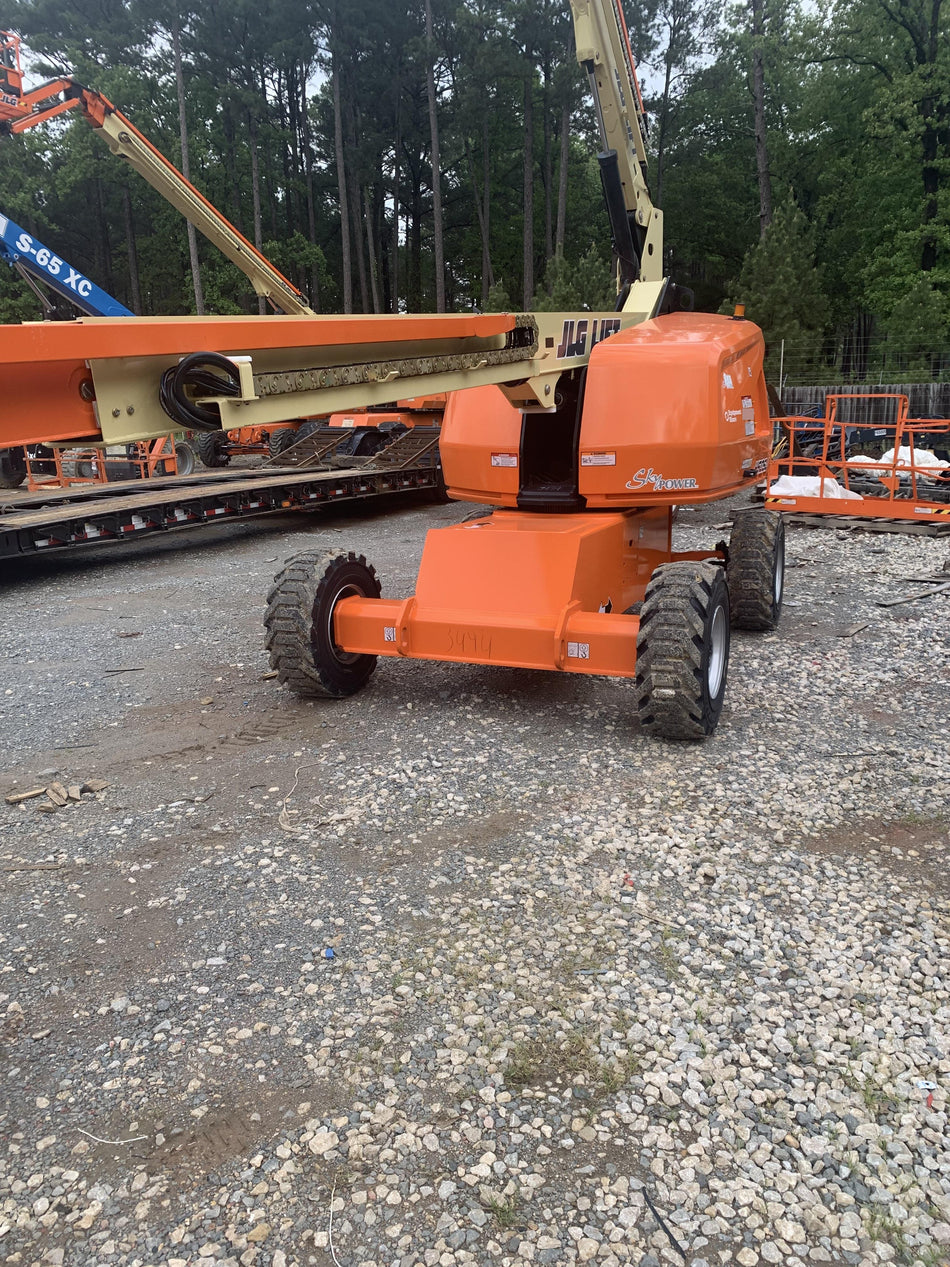 2023 JLG 460SJ
