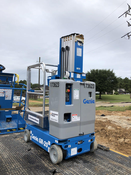 2021 GENIE GR-20