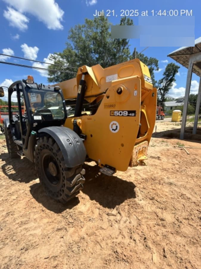 2020 JCB 509-42 Canopy, Solid Tires, Work Lights, Beacon, Aux Hydraulics, Back up Alarm, Lifting Eye, ES Decals