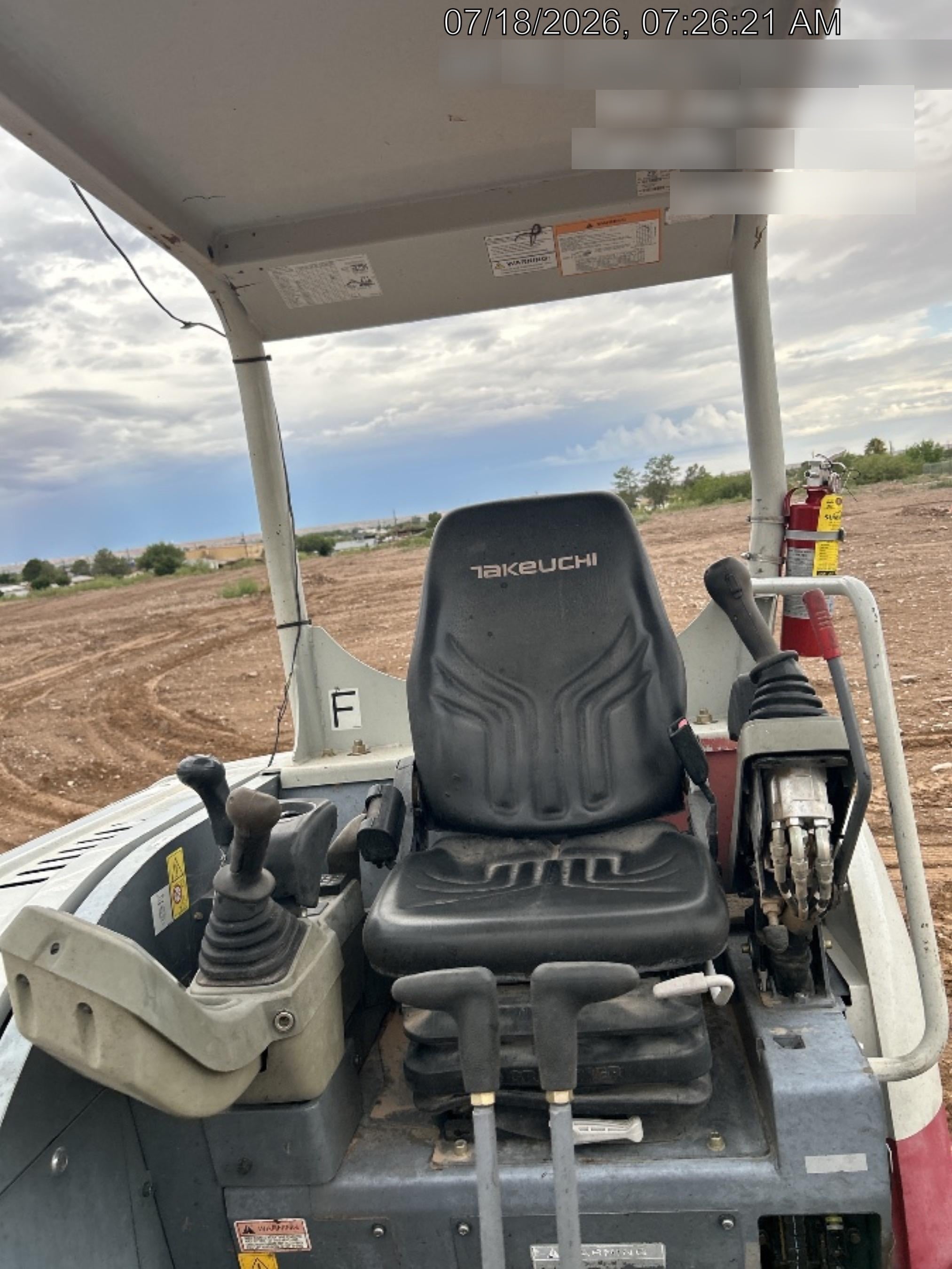 2020 TAKEUCHI TB235-2R