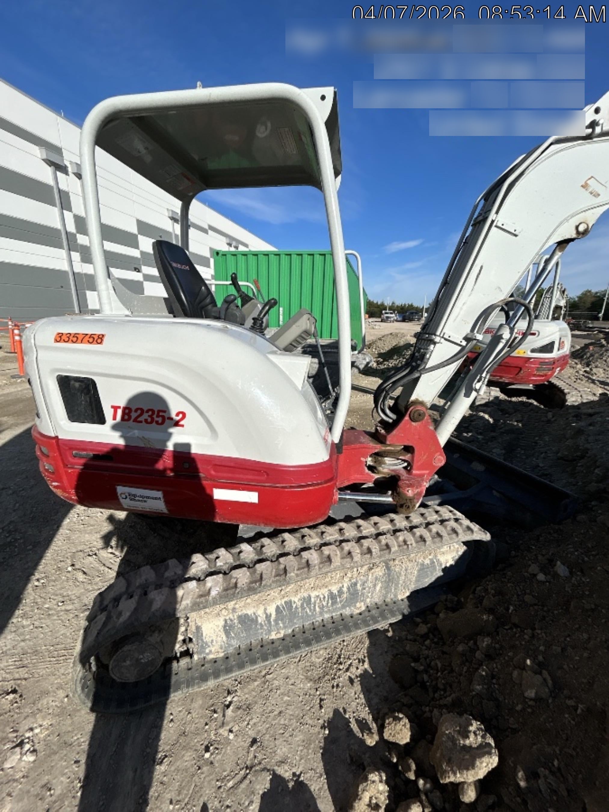 2023 TAKEUCHI TB235-2R