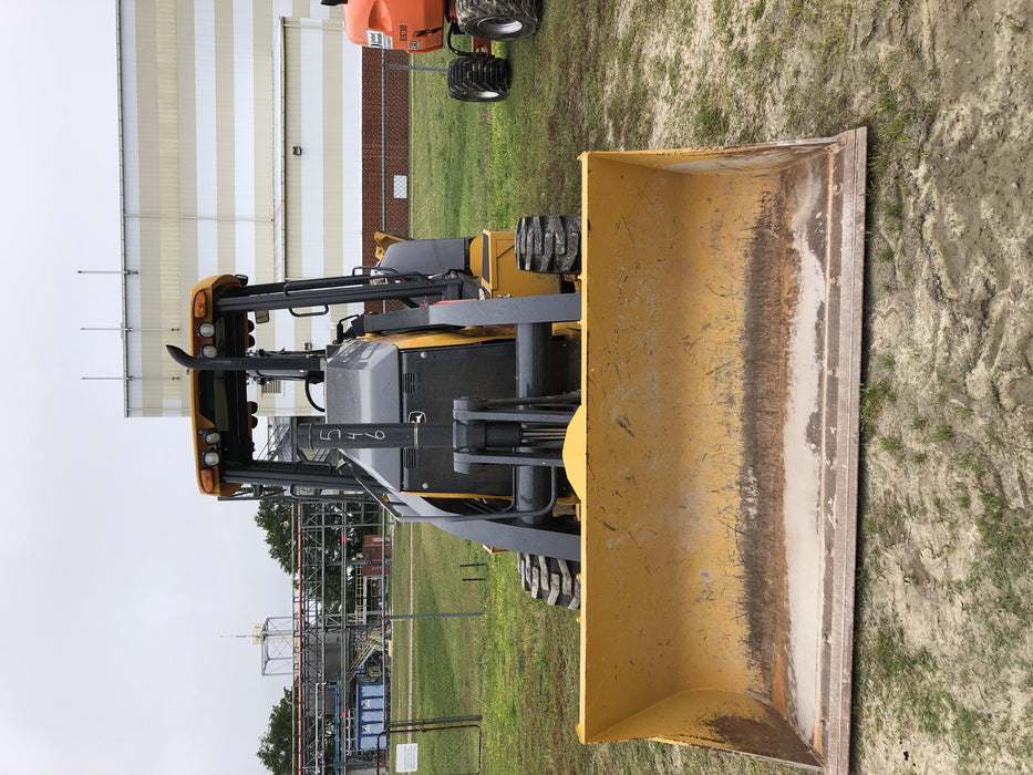 2019 John Deere 310LEP 4wd, Canopy, Standard dipper, ISO, Rear Auxiliary Hydraulics, Manual QC 12”, 18”, and 24” buckets