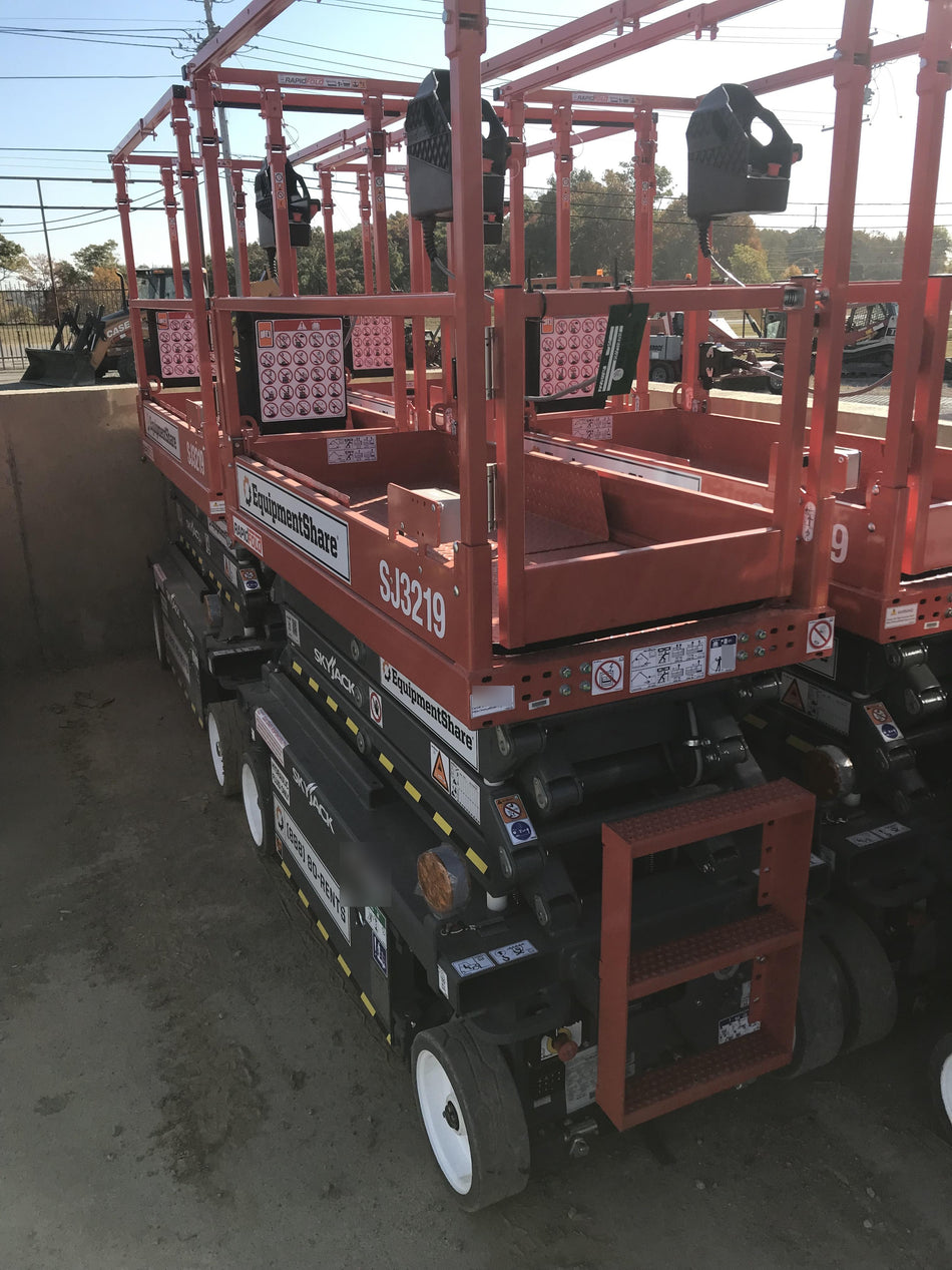 2023 SKYJACK SJ3219