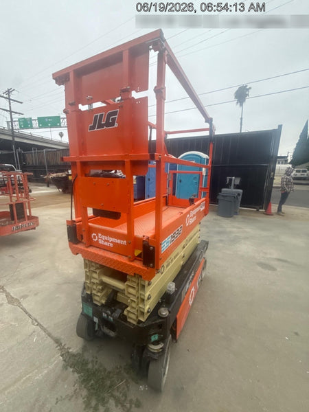 2024 JLG ES1932