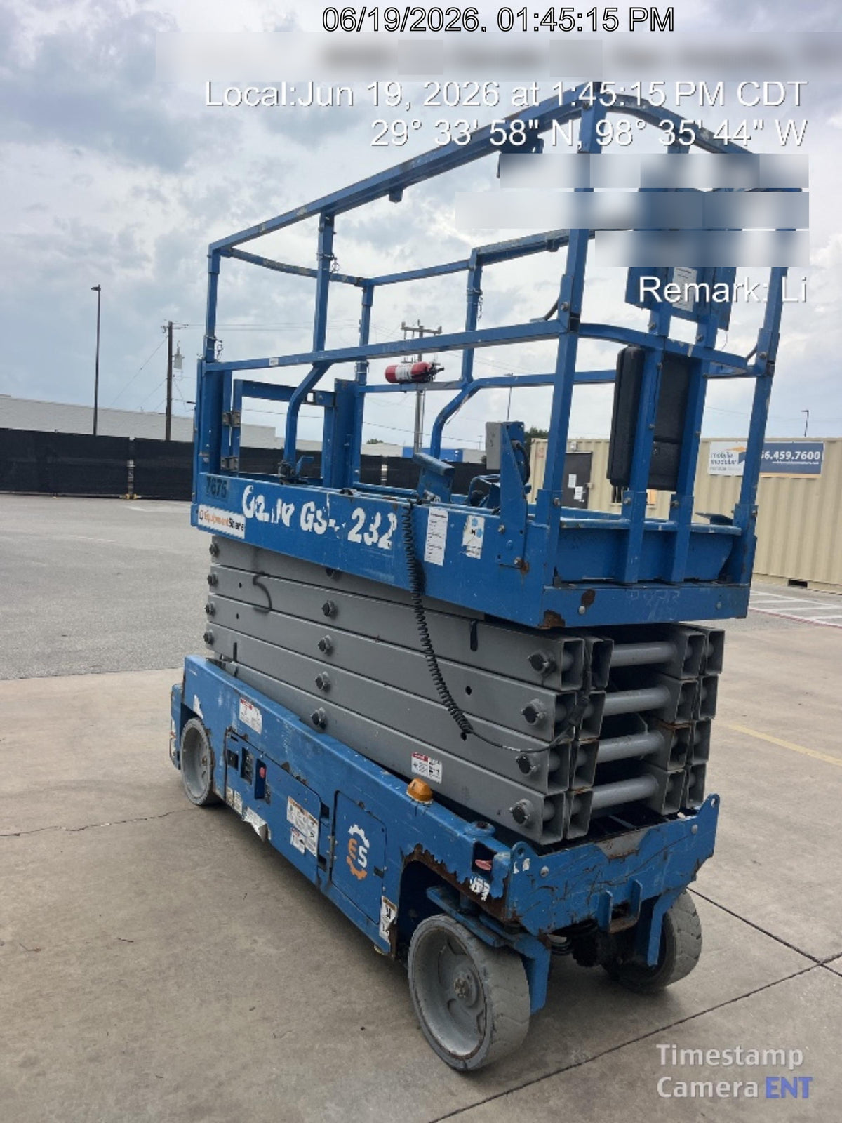 2017 Genie GS-3232 Genie GS3232 Lift w/Folding Rails and Swing Gate
