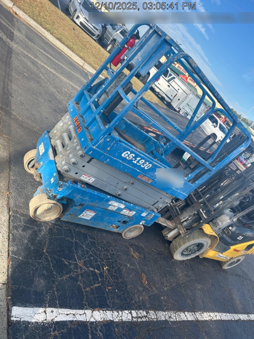 2020 Genie GS-1930 Fixed rails with chain entry gate - Pre A92.20