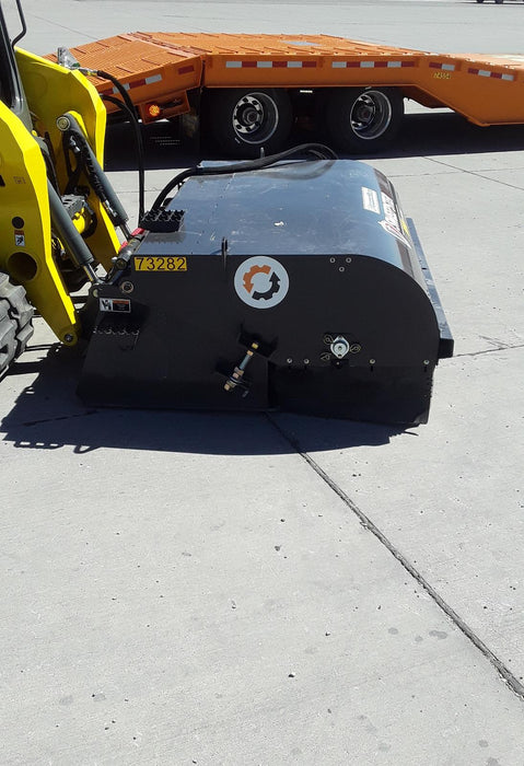 2020 PALADIN Sweepster SB72