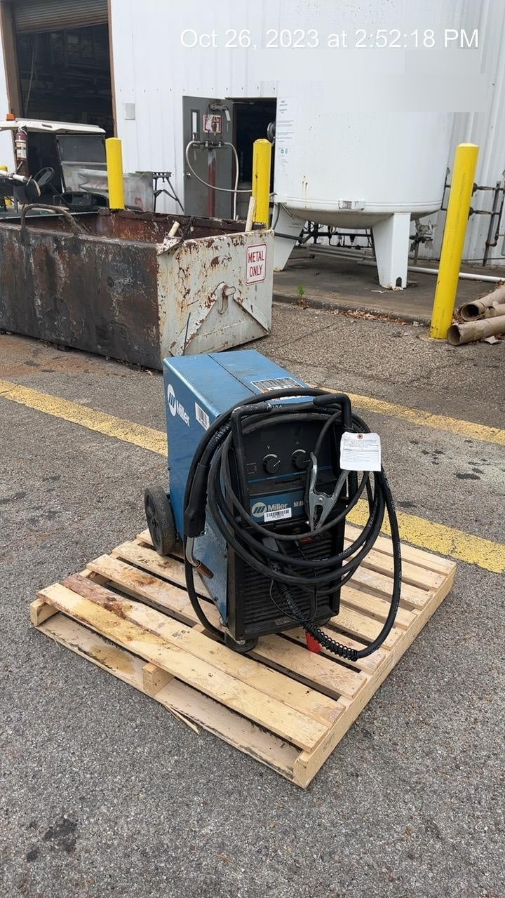 2019 MILLER ELECTRIC Millermatic 252