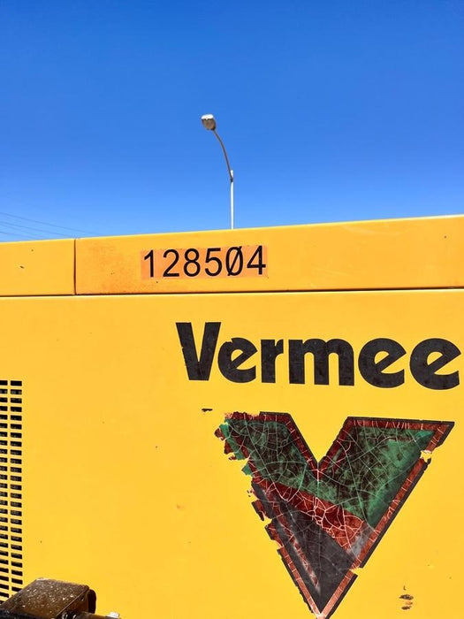 2020 Vac-Tron LP573XDT Tier 4 Kohler Diesel Engine, 500 Gallon Debris Tank w/ Hydraulic Tilt, two (2) 100 Gallon Water Tanks, Low Profile Torsion Axles (12,000 GVWR), Manual Jack Trailer