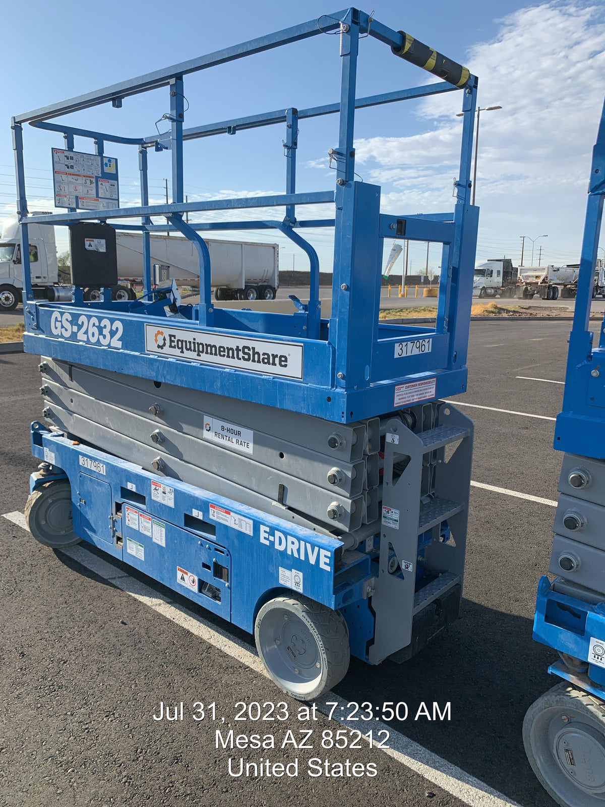 2023 GENIE GS-2632