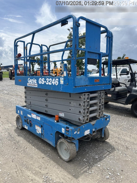 2017 GENIE GS-3246