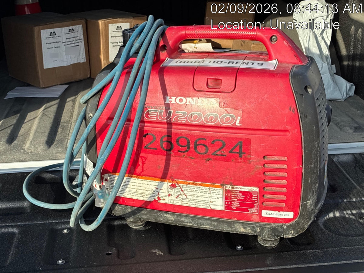 2013 HONDA EU2000i