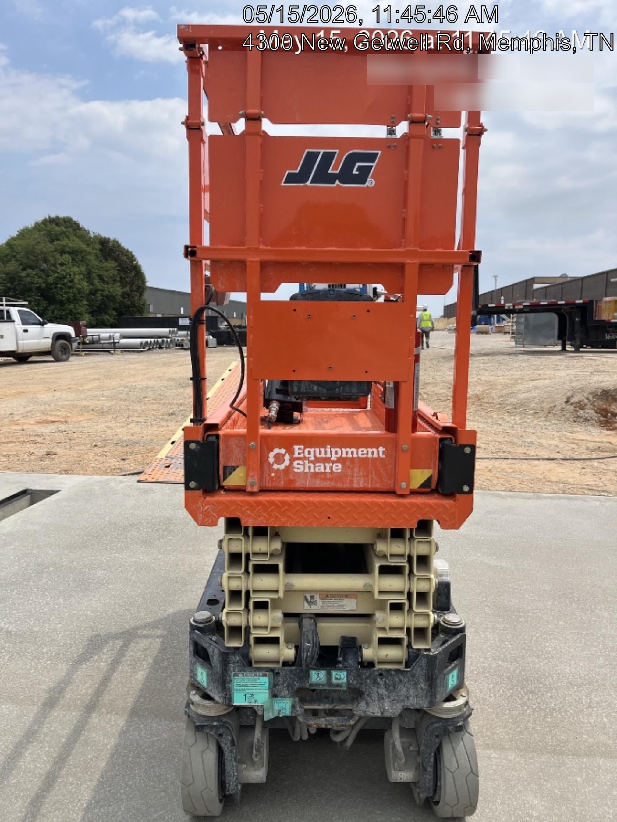 2025 JLG ES1932