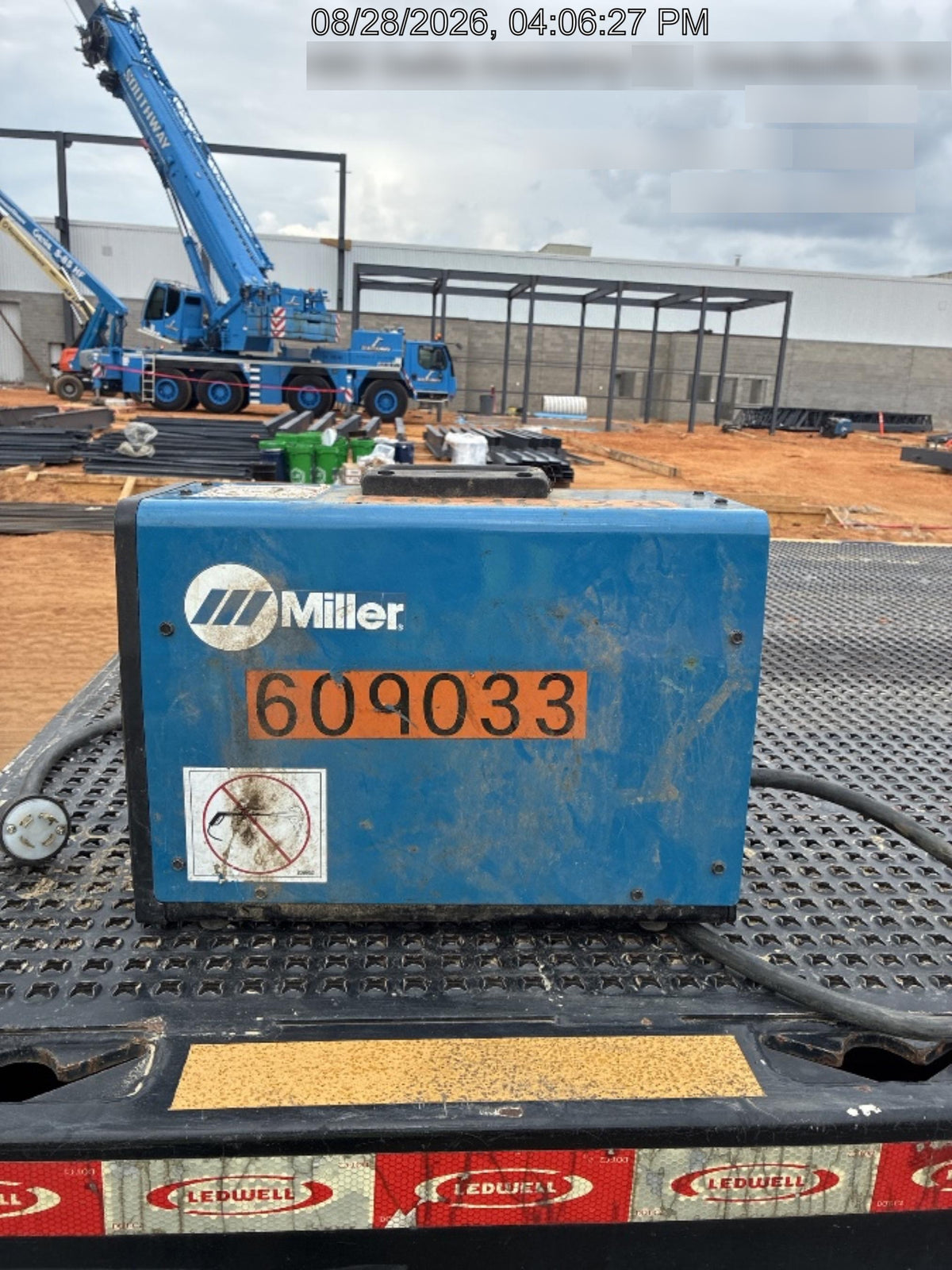 2025 MILLER ELECTRIC CST-282