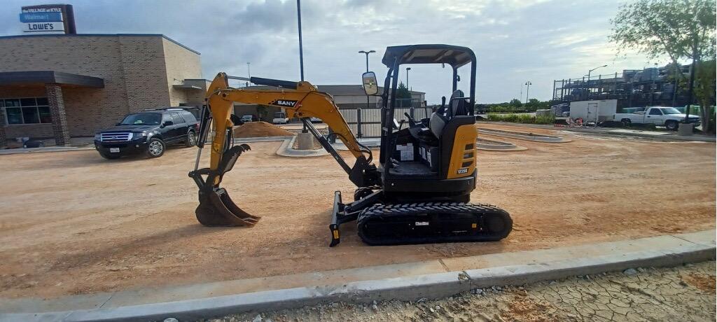 2022 SANY SY26