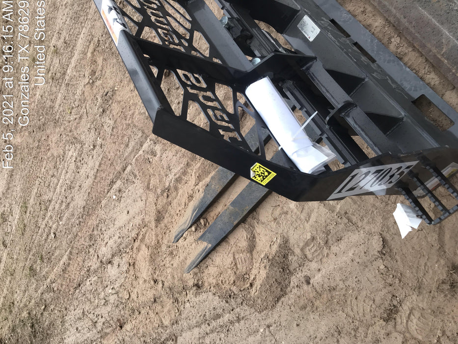 2021 PALADIN 48" Pallet Forks - Paladin
