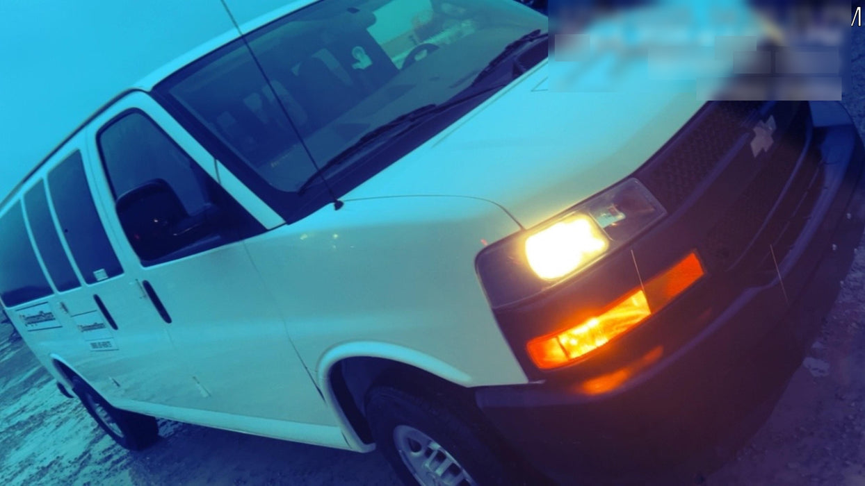 2023 CHEVROLET Express Van - Rental