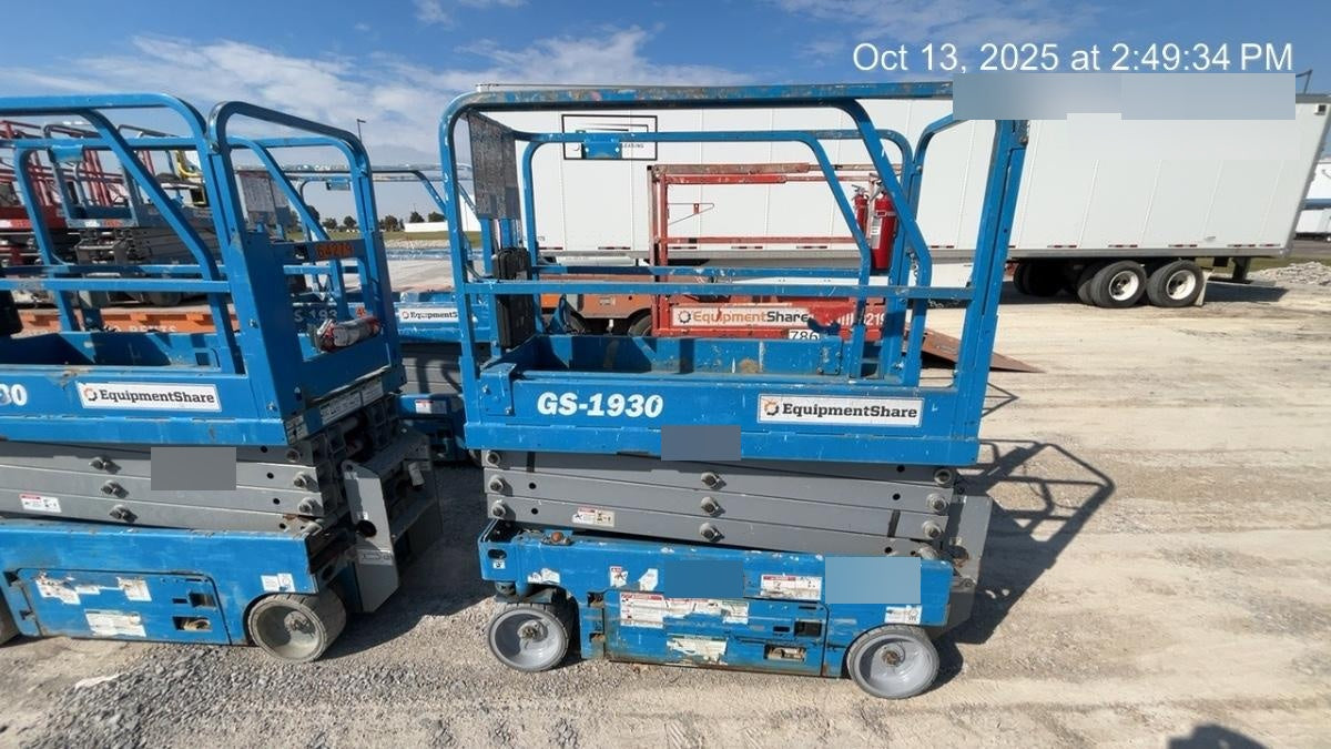 2019 Genie GS-1930 Fixed rails with chain Entry