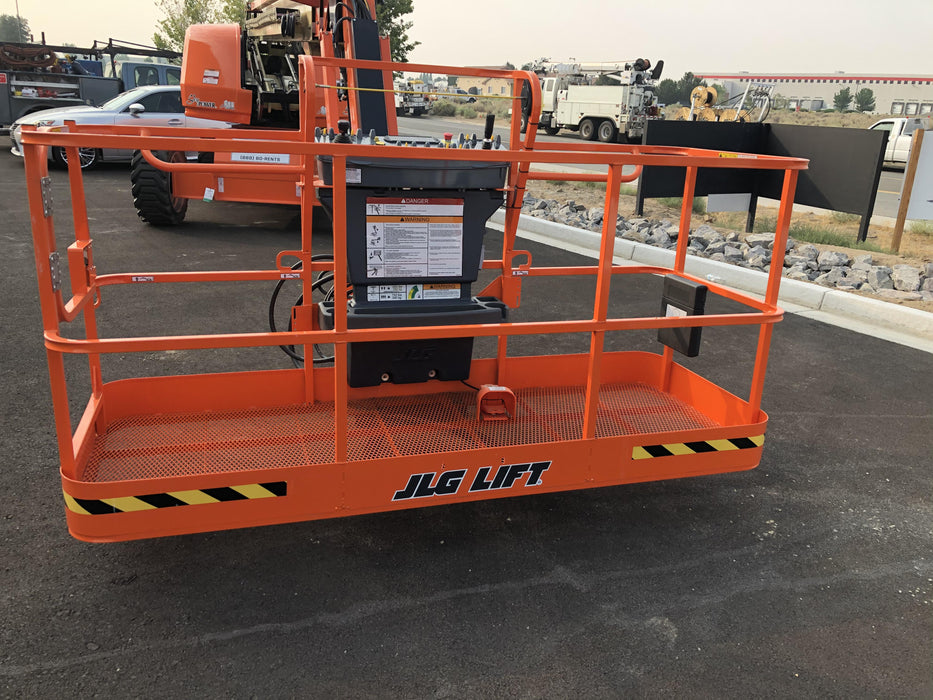 2020 JLG 660SJ