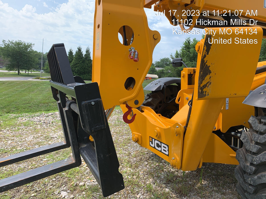 2023 JCB 512-56